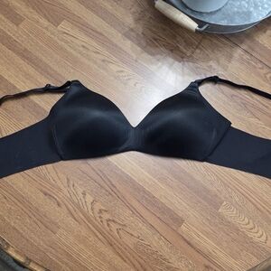 No wire bra 34B